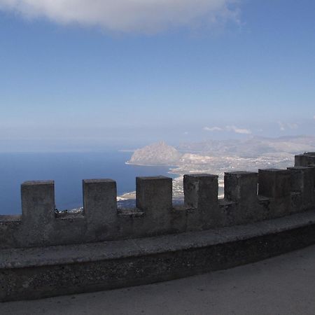 Hotel Antico Borgo Erice Esterno foto