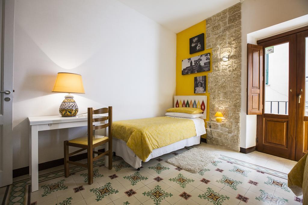 Hotel Antico Borgo Erice Camera foto