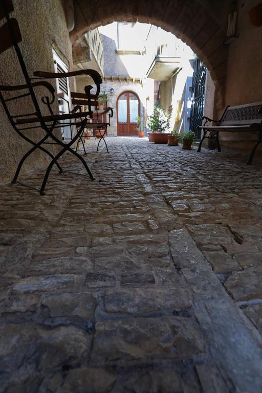 Hotel Antico Borgo Erice Esterno foto